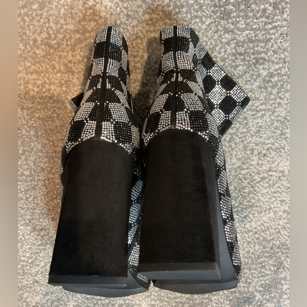 Wild Pair Ingridd Black & White Checkered Rhinestone Booties - Size 7 (NIB) - Picture 13 of 16